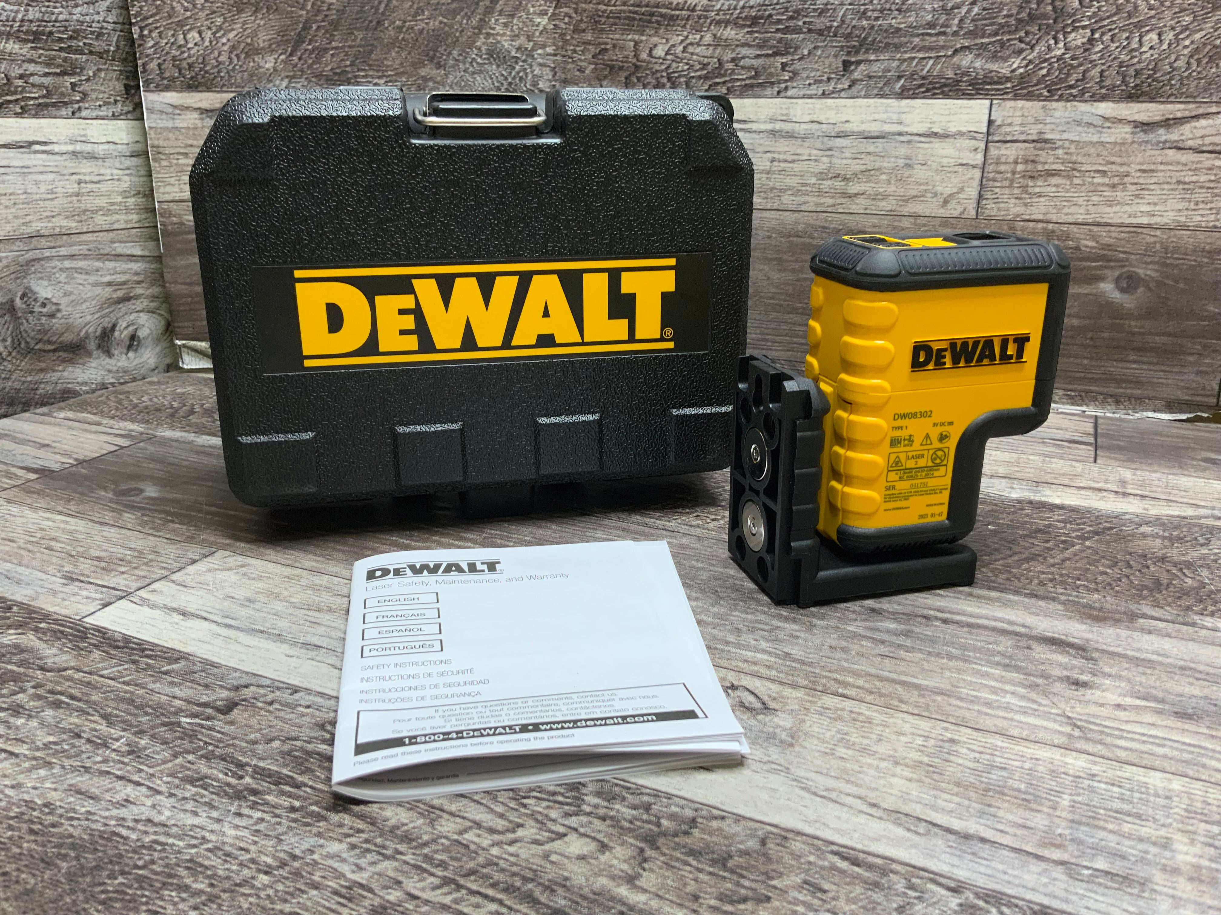 Dewalt - DW08302 100-Foot 3-Spot Red Beam Laser (8129035763950)